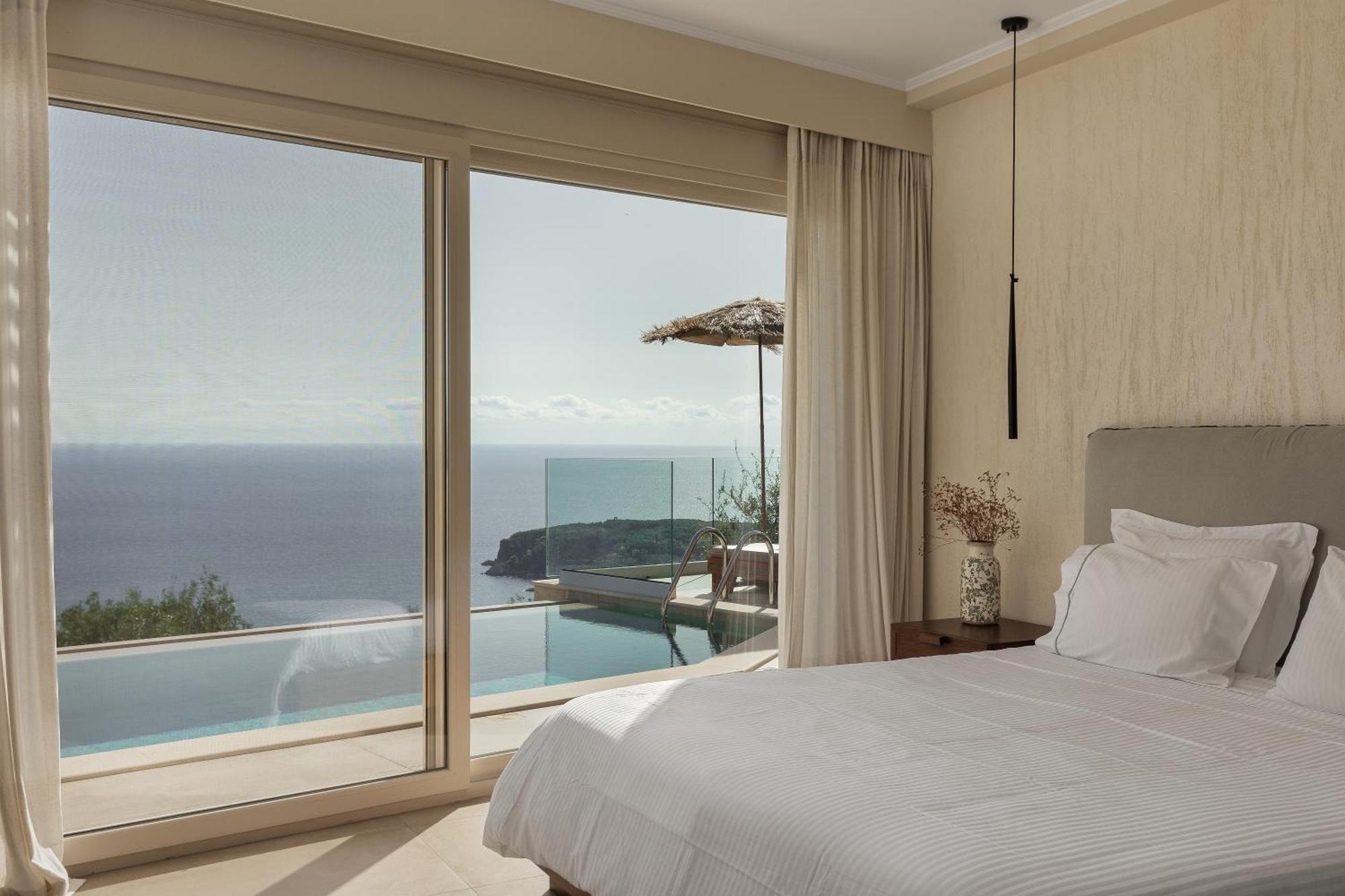 Apolis Villas & Suites Resort Parga Esterno foto