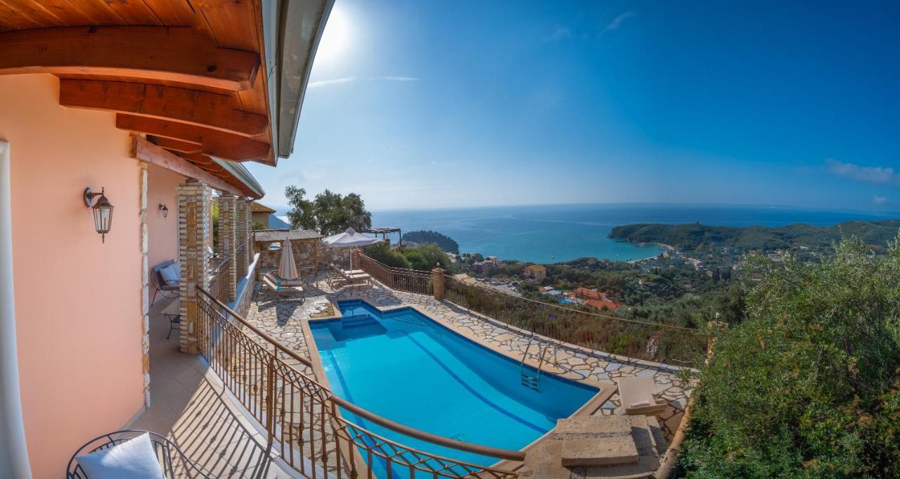 Apolis Villas & Suites Resort Parga Esterno foto